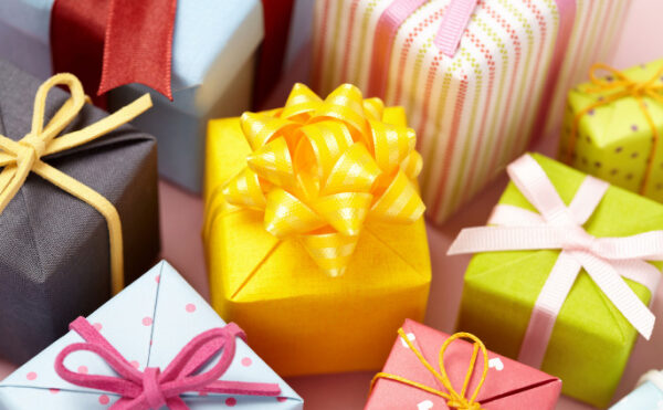 Donation, présent d’usage : quelle différence ?