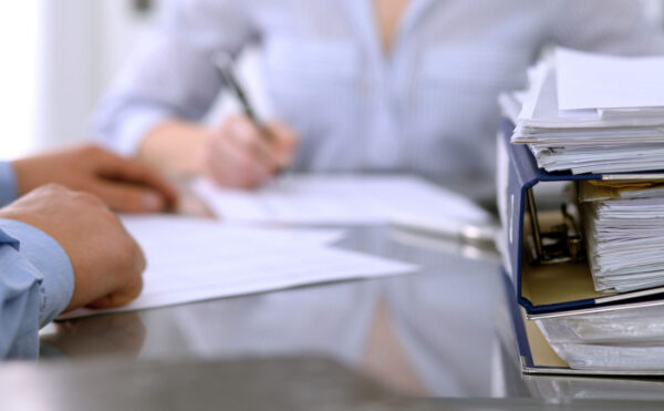 Nomination d’un commissaire de justice : focus sur les pièces à produire