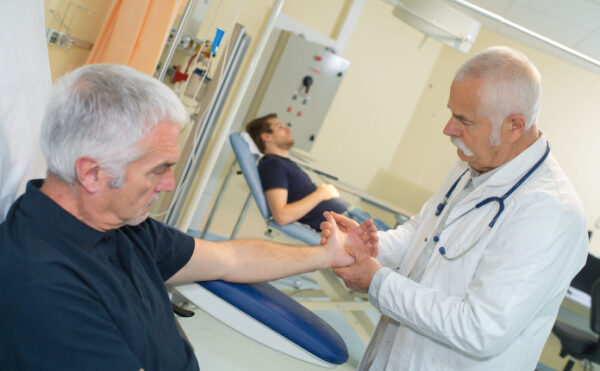 Médecins libéraux en cumul emploi-retraite : une précision attendue !