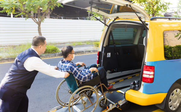 Transport d’utilité sociale : vers un élargissement du service ?