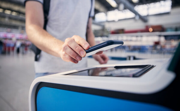 Nouvelle borne dans un aéroport : innovation ou compilation des connaissances ?