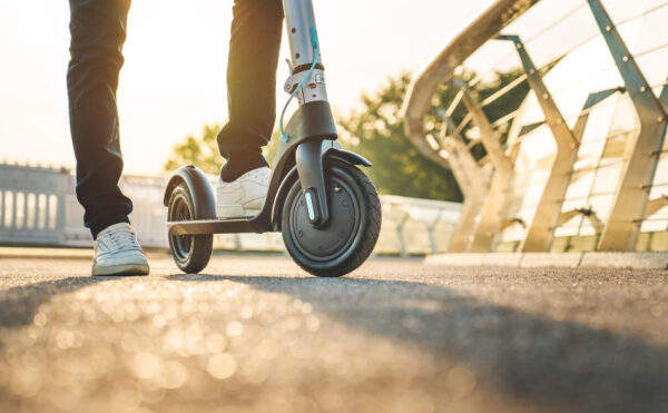 Trottinettes électriques : toujours plus de réglementation…