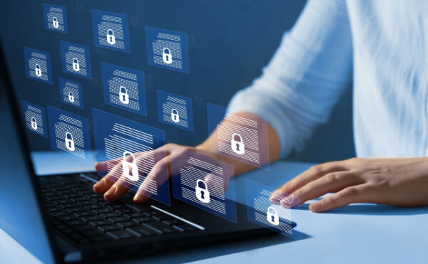 Ordinateur du salarié : l'employeur a-t-il accès à tout ?