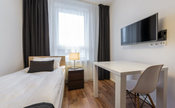 Louer une chambre : avec ou sans impôts ?