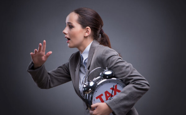 Déposer en retard sa déclaration de revenus : un risque mini ou maxi ?