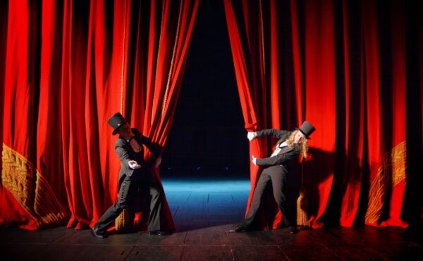 Artistes-auteurs : quand déclarez vos revenus ?