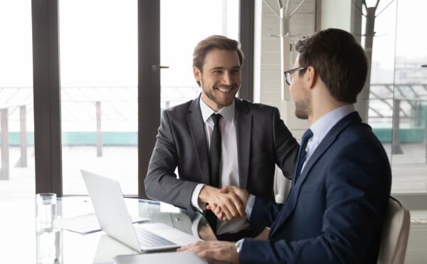 Vente de parts de société : un abattement renforcé mais équitable ?