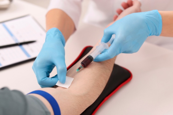 Techniciens de laboratoire médical : nouvelles compétences