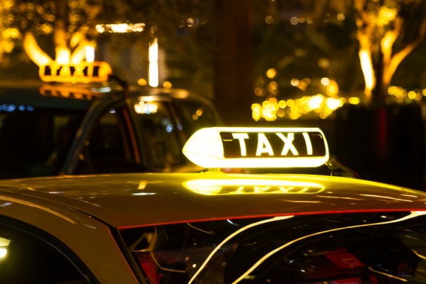 Taxis et VTC : précisions sur la réservation