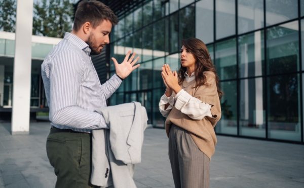 Insulter son employeur : faute grave automatique ?