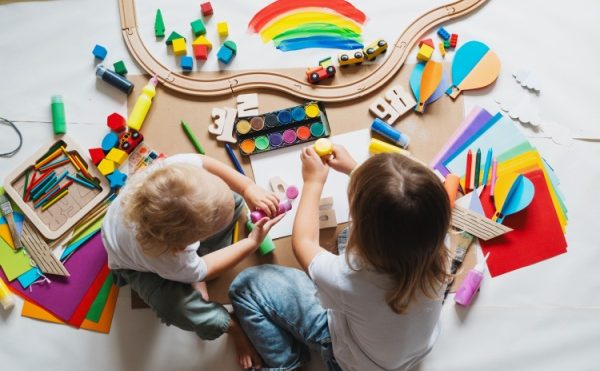 Garde d’enfants : la déclaration Pajemploi évolue en 2026