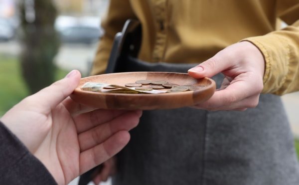 Pourboires : quel régime social et fiscal en 2026 ?