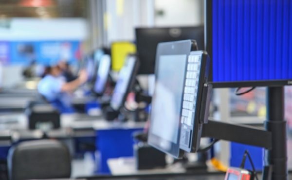 Logiciels de caisse auto-certifiés : le retour