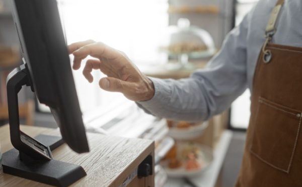 Logiciels de caisse auto-certifiés : ça se précise !