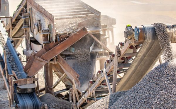 Matières premières critiques : l’indépendance passe par les déchets d’extraction