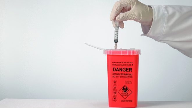 Déchets de soins à risques infectieux et emballages : une expérimentation possible